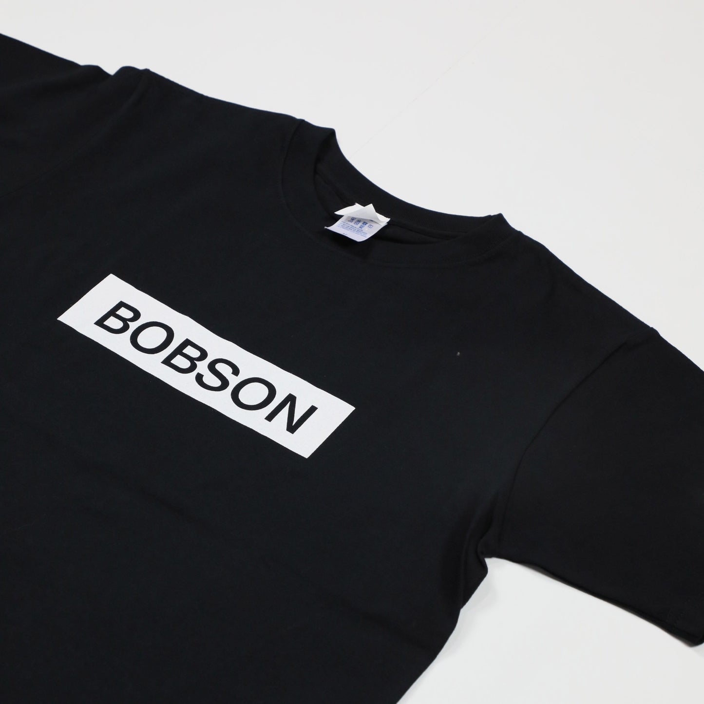 BOBSON プリントT 黒ベース/ユニセックス